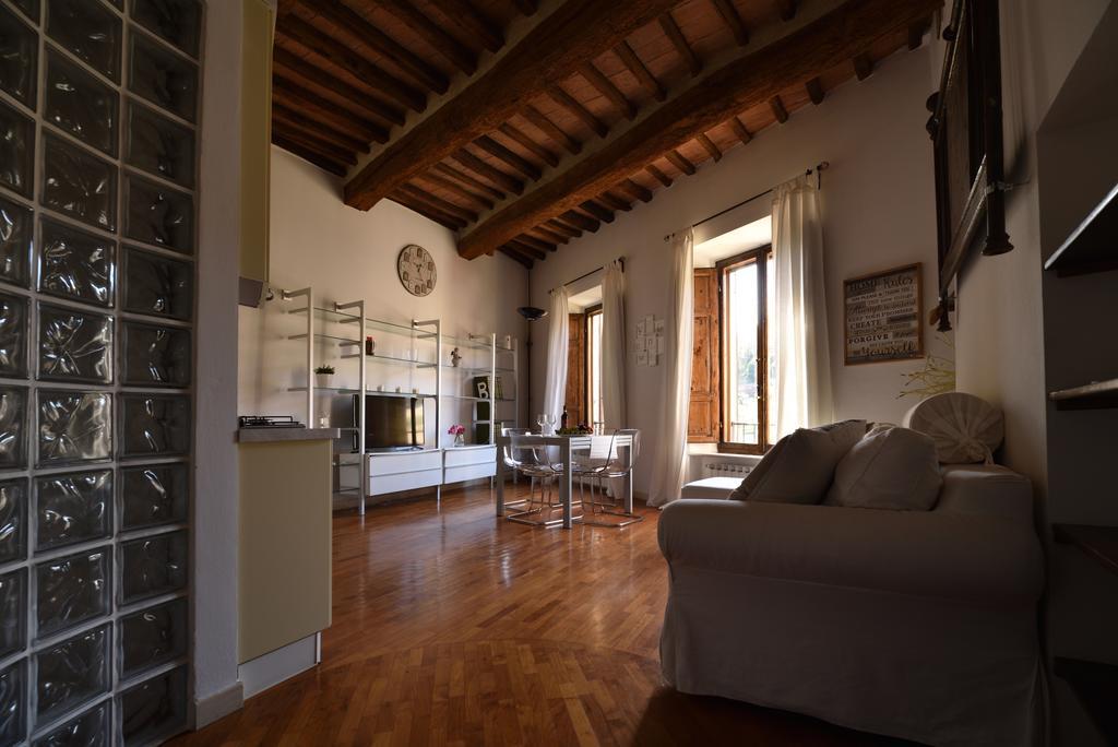 Апартаменты Casa In Contrada Сиена Экстерьер фото